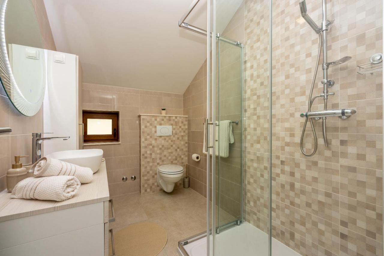 Villa Antani With Heated Pool, Sauna & Jacuzzi Crikvenica Εξωτερικό φωτογραφία