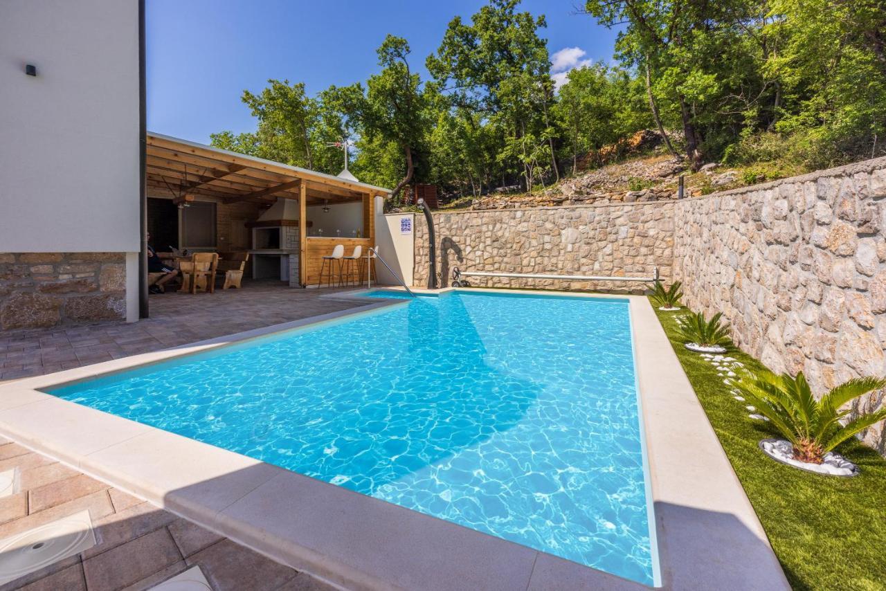 Villa Antani With Heated Pool, Sauna & Jacuzzi Crikvenica Εξωτερικό φωτογραφία